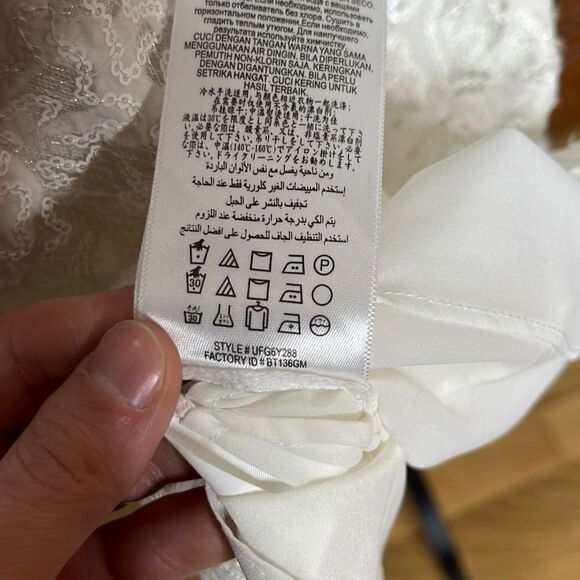 BCBG Maxazria Sequin Lace Sleeveless V Neck Off White A-line Women's Dress Size - Picture 15 of 15